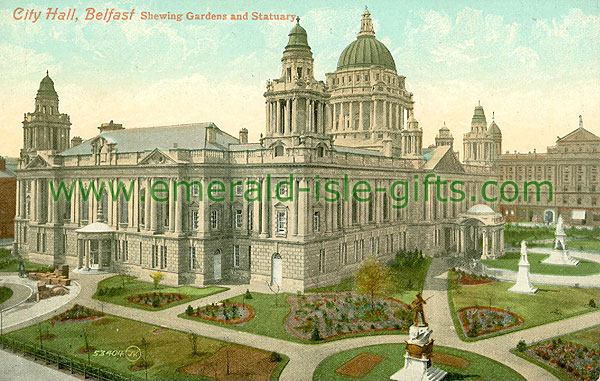 Antrim - Belfast - City Hall & Gardens