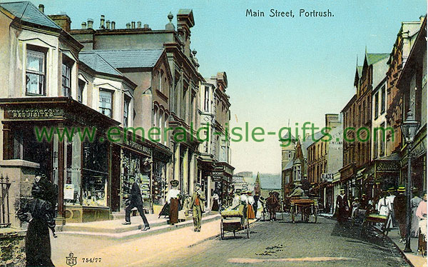 Antrim - Portrush - col. Main St