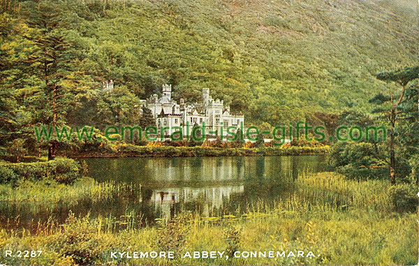 Galway - Kylemore Abbey in Summer