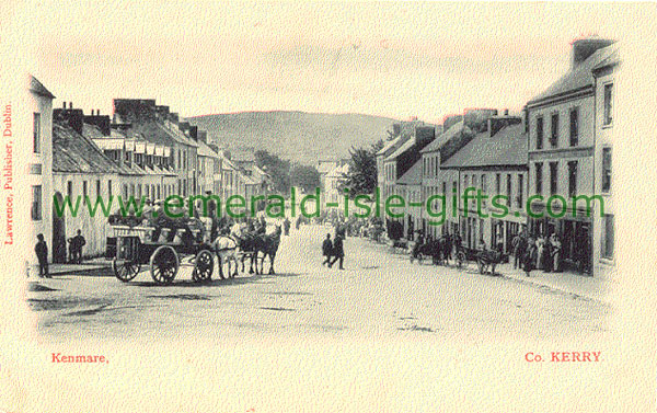 Kerry - Kenmare - Busy street scene