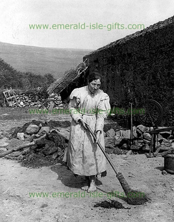 Cleaning the Farmyard 1904