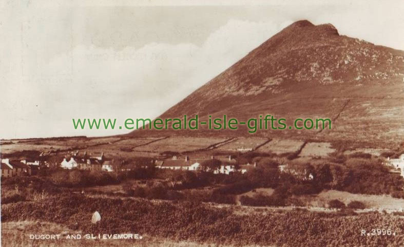 Mayo - Achill - Photo of Slievmore