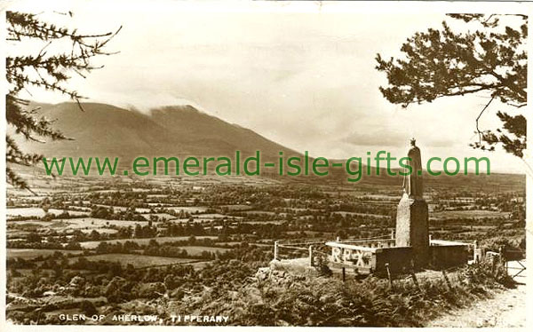 Tipperary - Glen of Aherlow - Statue