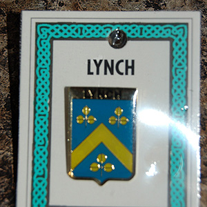 Lynch Pin Lapel Clip Badge - Coat of Arms