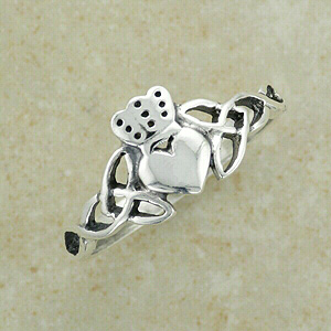 Claddagh Ring with Trinity Knot effect band