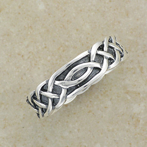 Celtic Weave Knot Irish Ring