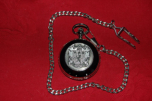 Crest pocket clearance watch