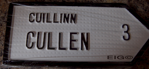 Cullen Old Style Road Sign